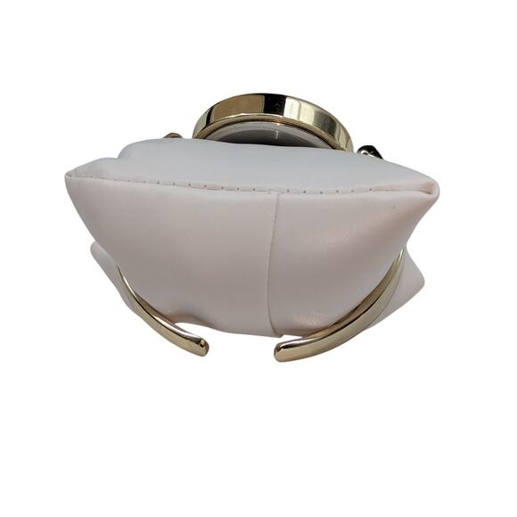 Cato Leopard NWT Hinged Gold Tone Bangle Bracelet Watch - Picture 5 of 6